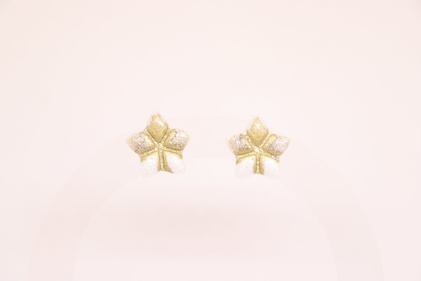 Witte ster studs