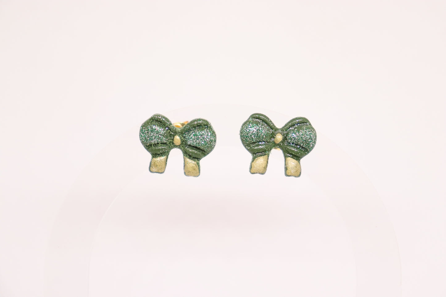 Groene strik studs