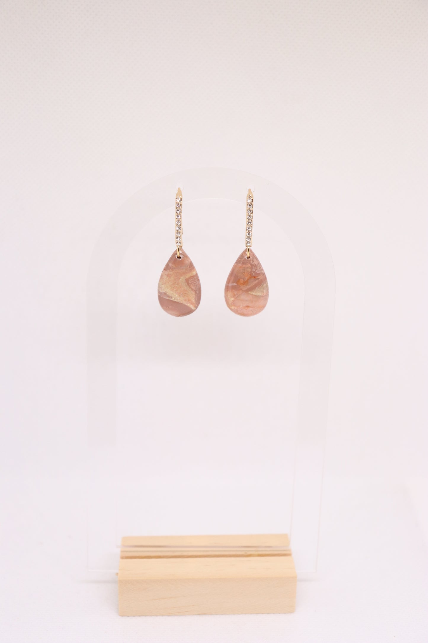 Beige oorbellen Bell