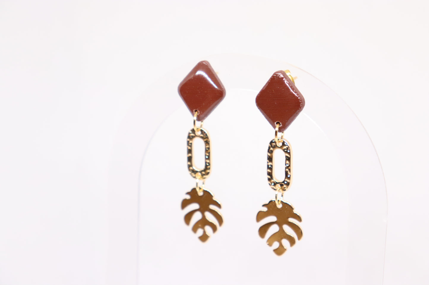 Bruine oorbellen Lydia