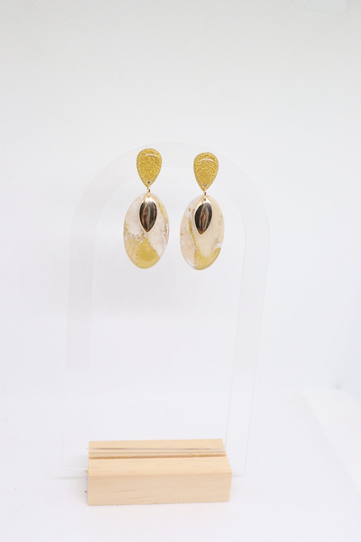 Beige gouden oorbellen Agnes