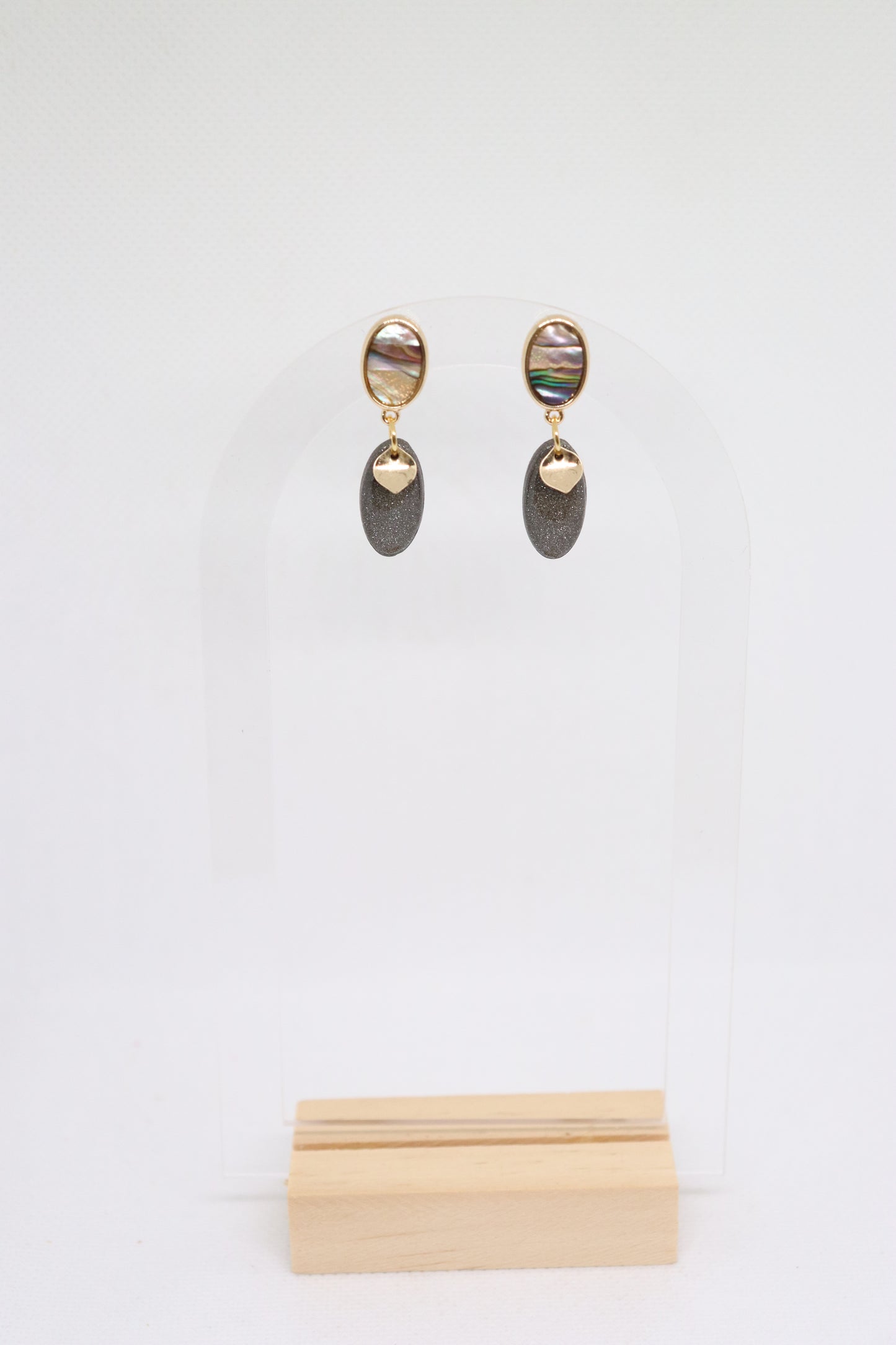 Zwarte oorbellen Isa