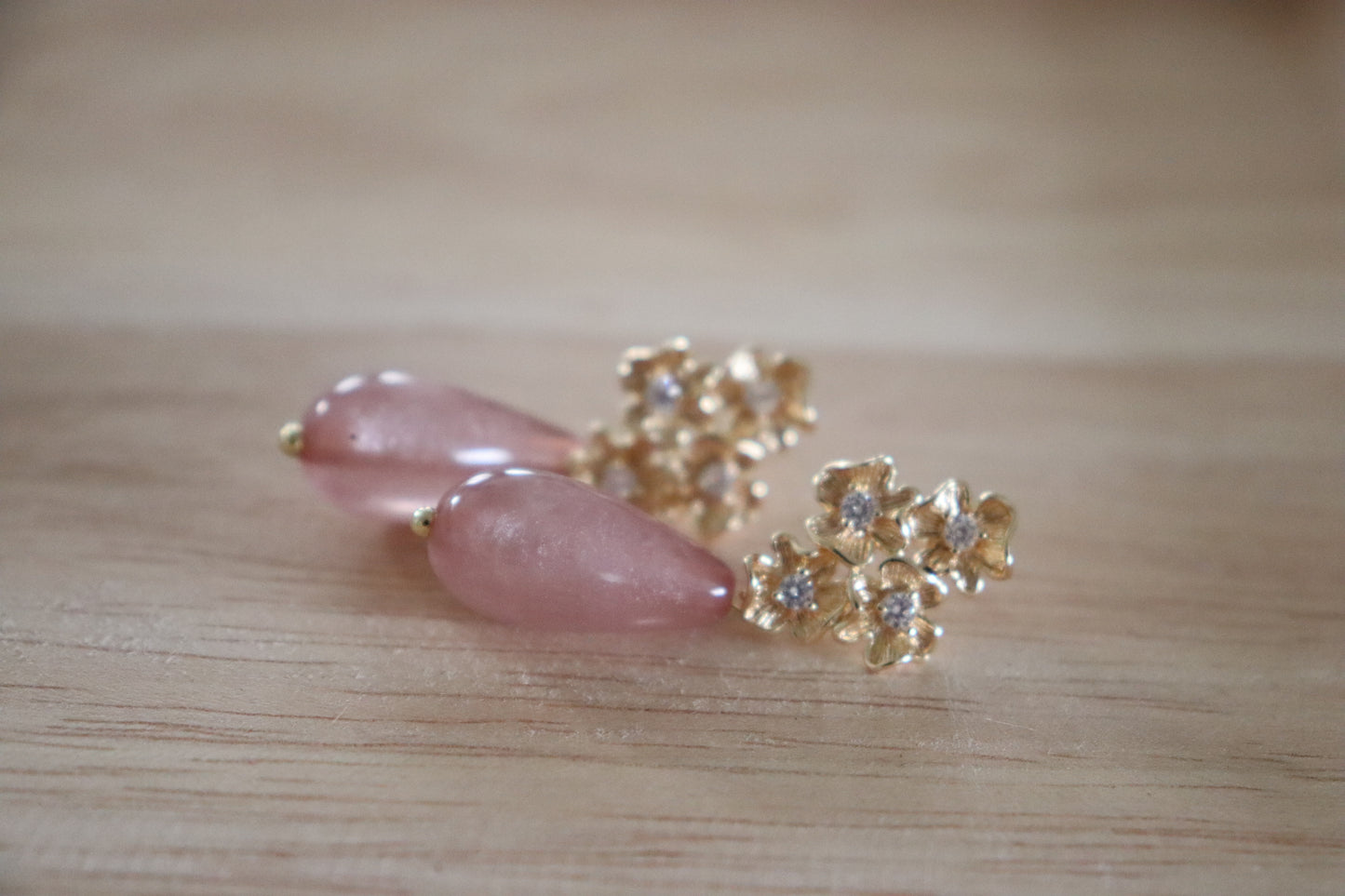 Aurora druppel oorbellen vintage pink