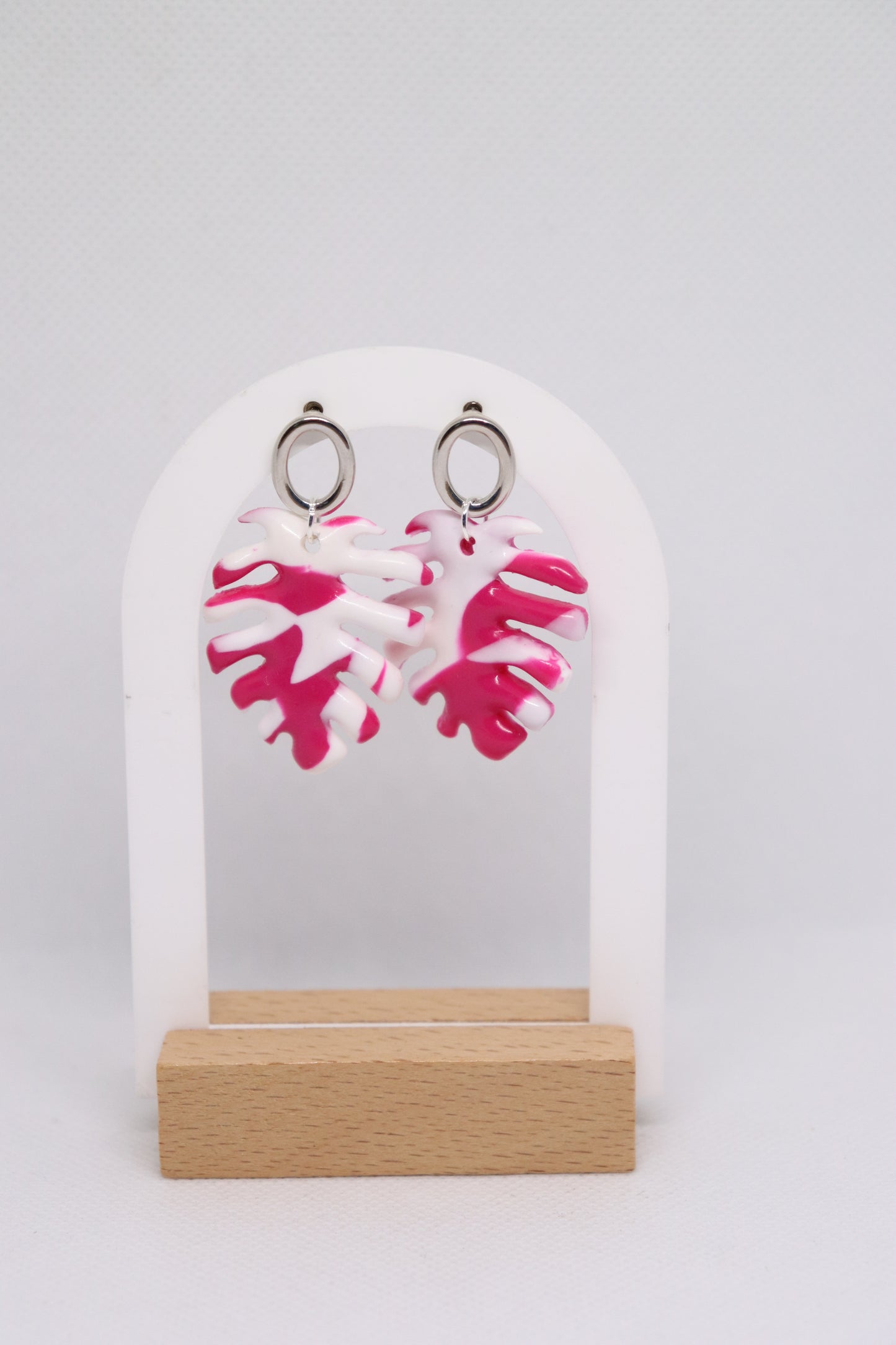 Fuchsia oorbellen blad