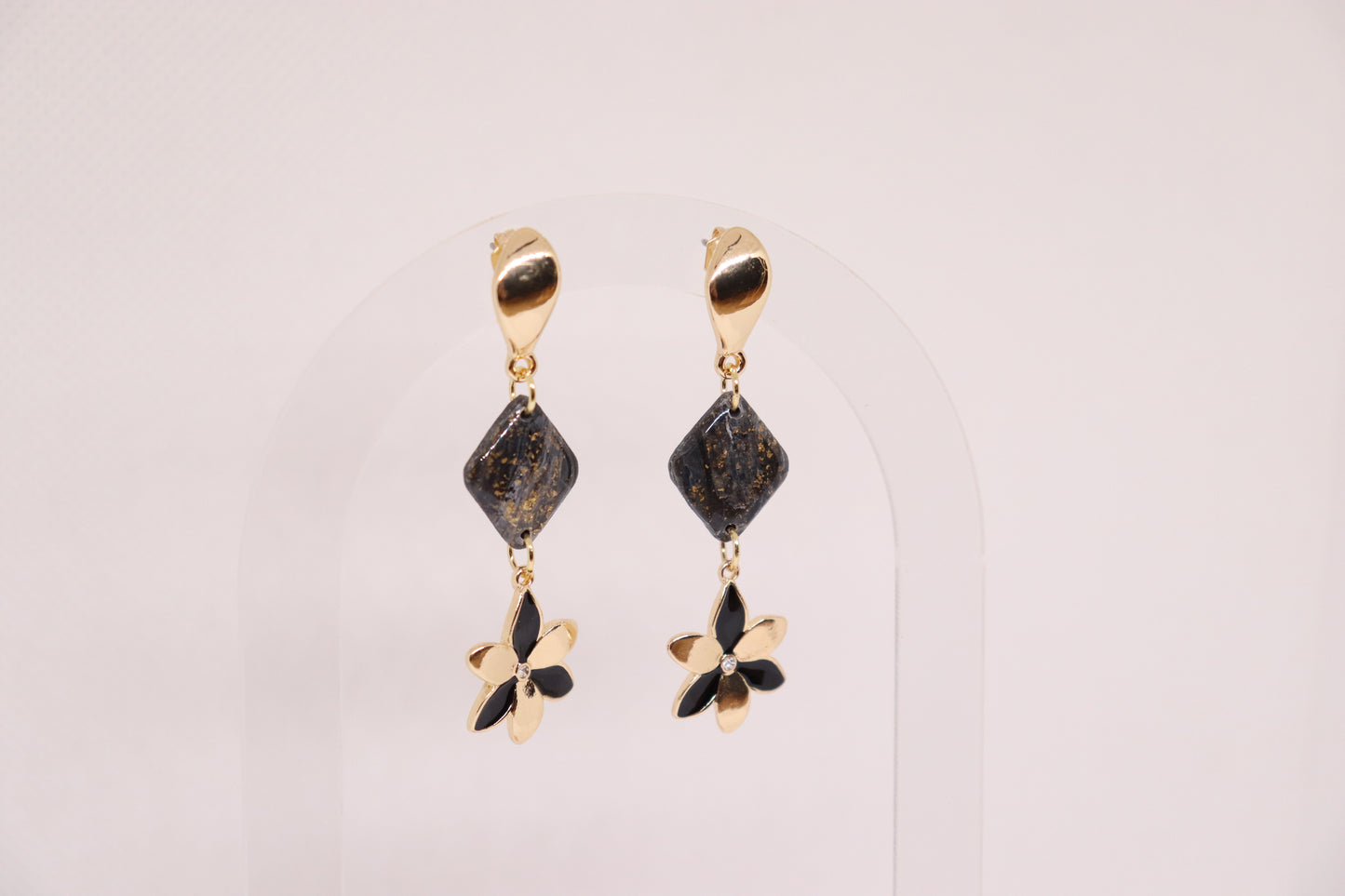 Zwarte oorbellen Lux