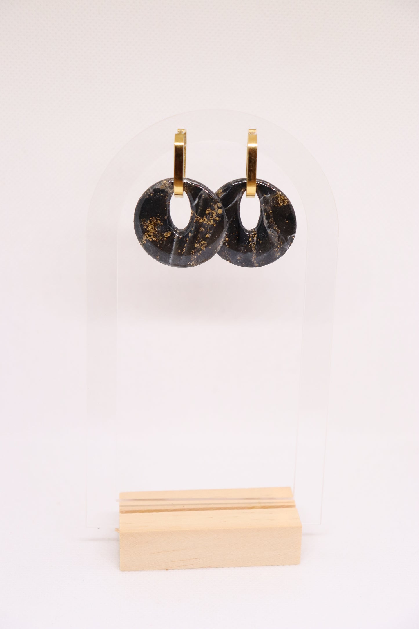 Zwarte oorbellen Planamar