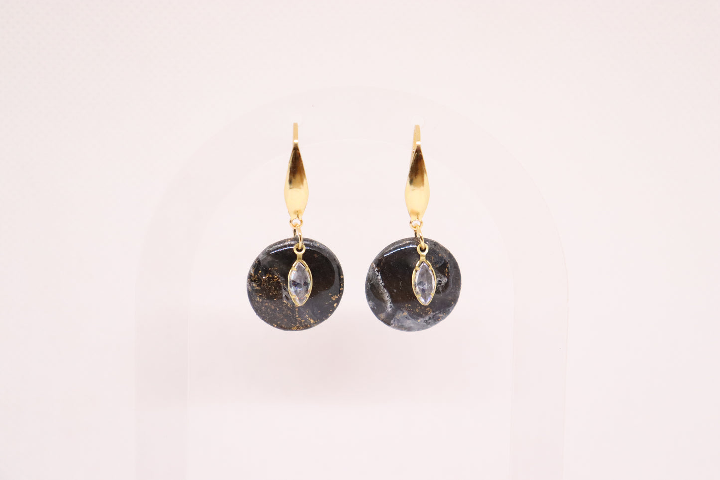 Zwarte oorbellen Lady