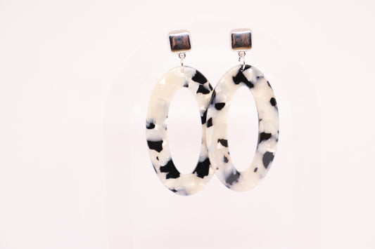 Zwart grijze oorbellen Macy