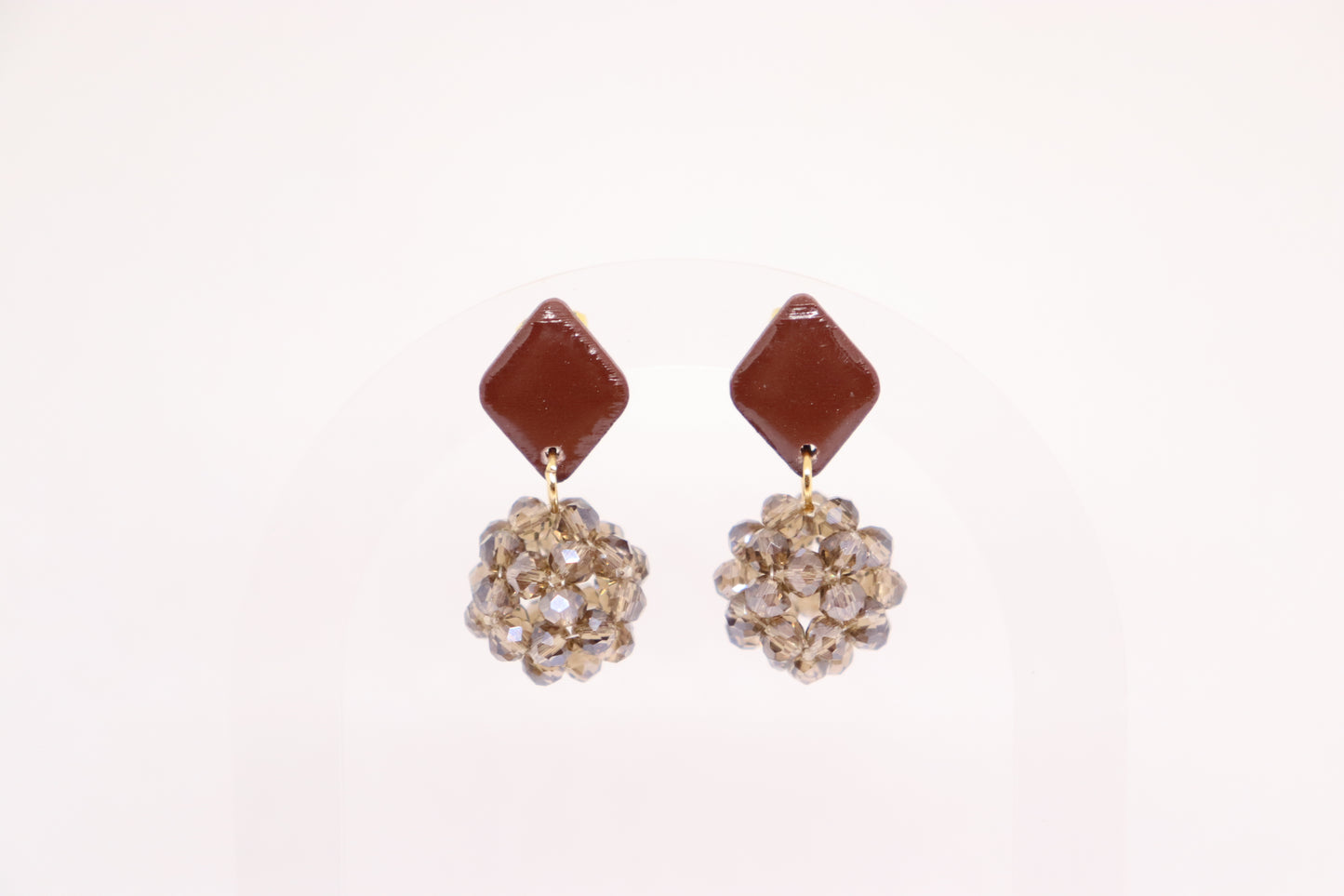 Bruine oorbellen Odette