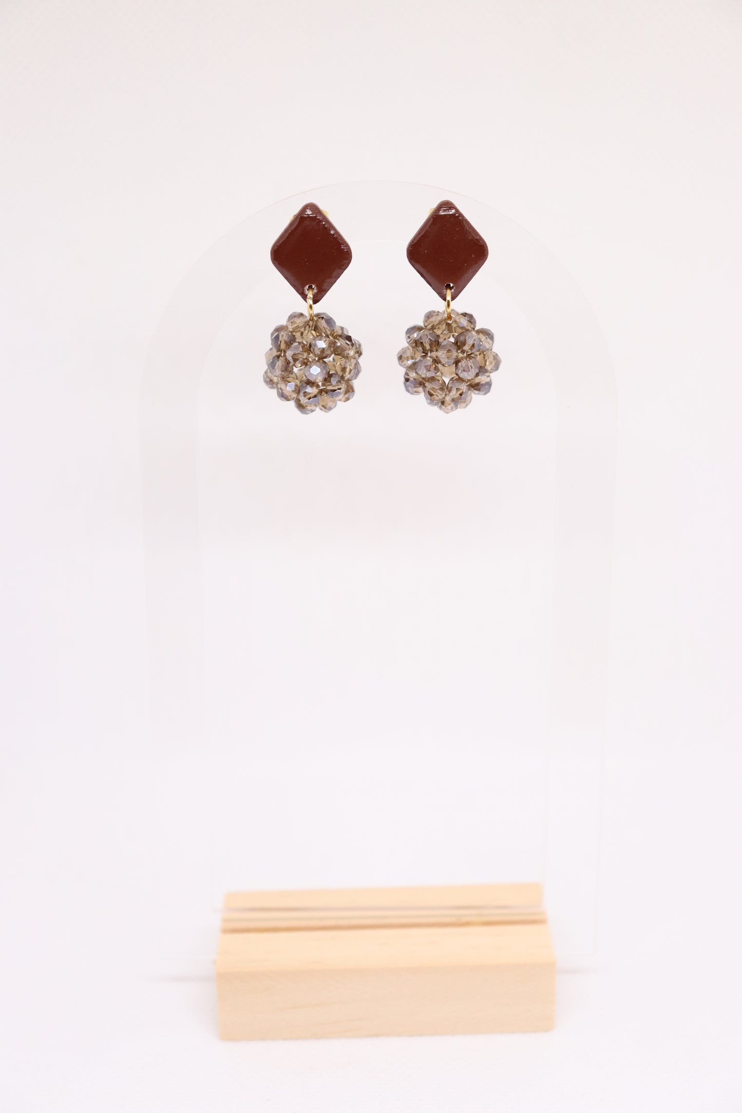 Bruine oorbellen Odette