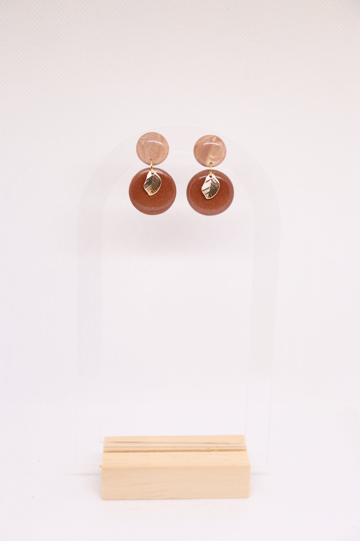 Bruine oorbellen Lady