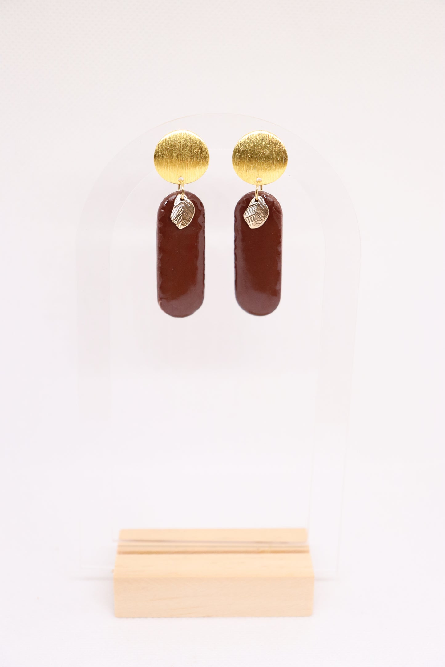 Bruine oorbellen Joy