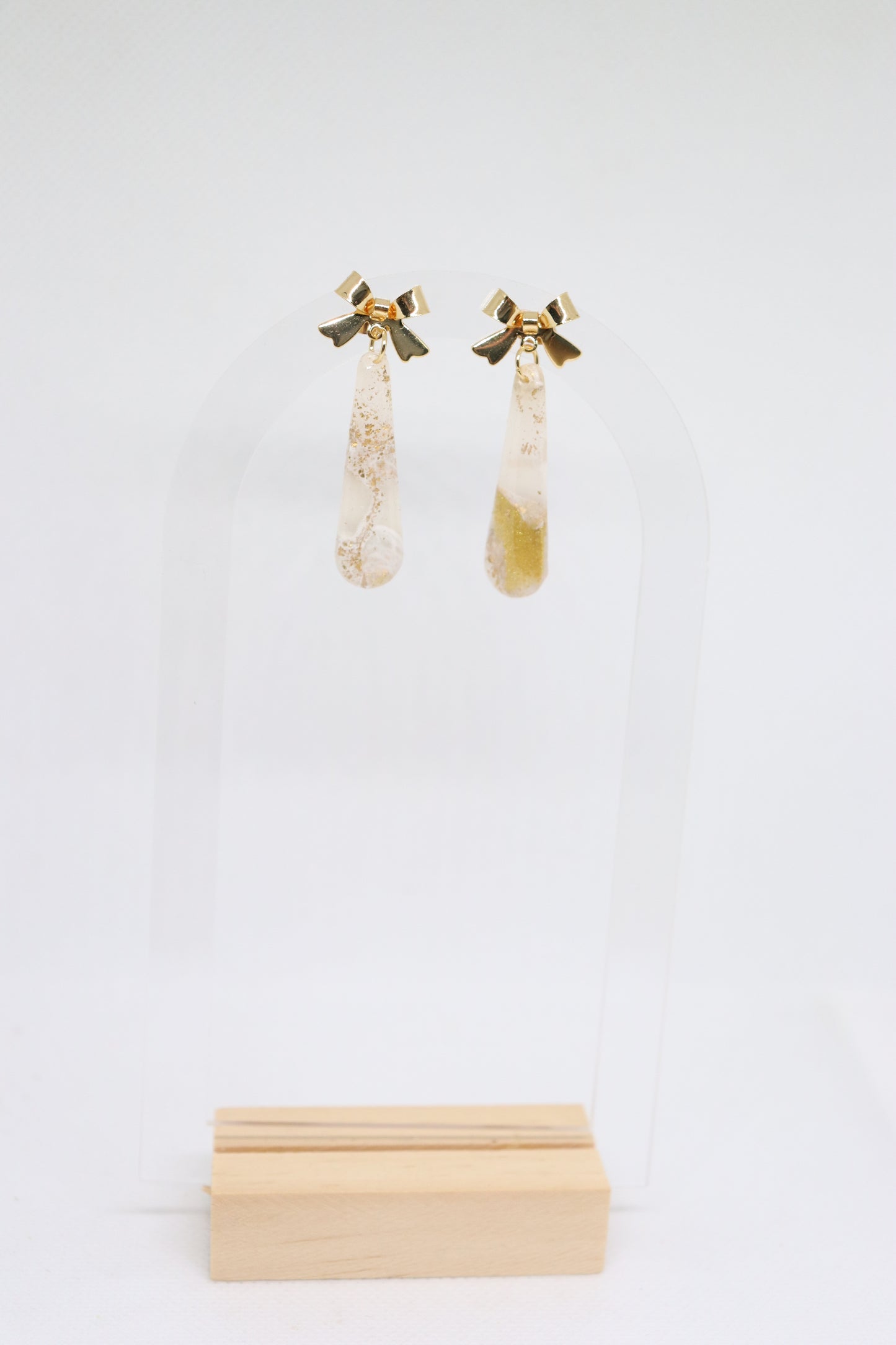 Beige gouden oorbellen  Sophia