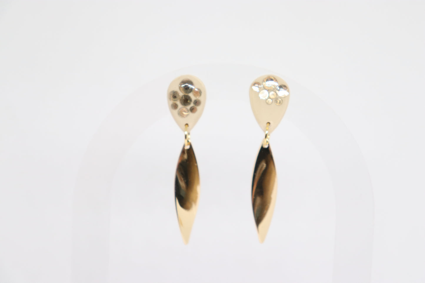 Beige gouden oorbellen Dorothy