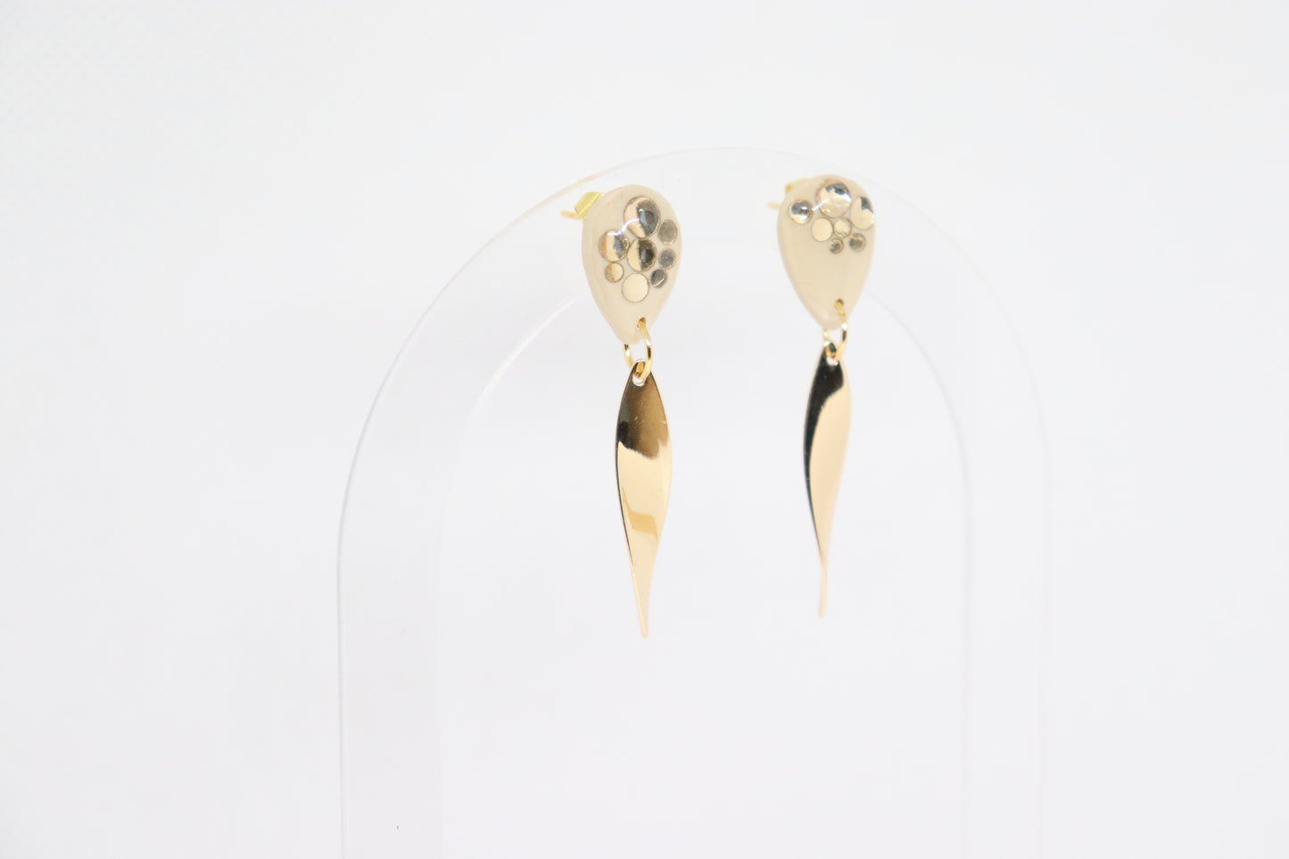 Beige gouden oorbellen Dorothy