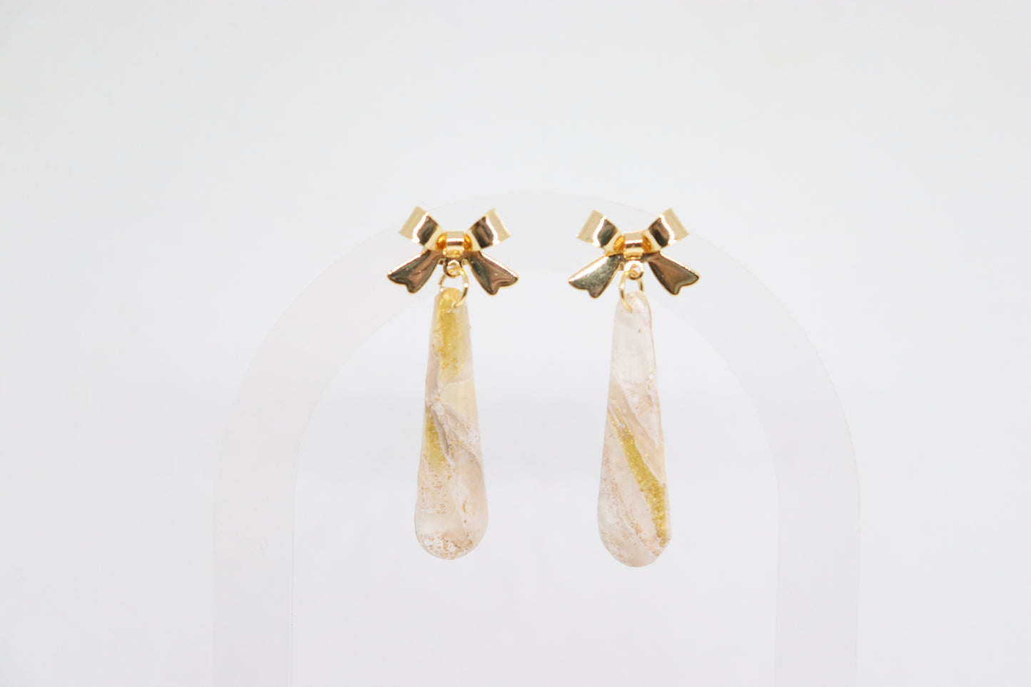 Beige gouden oorbellen Sophia