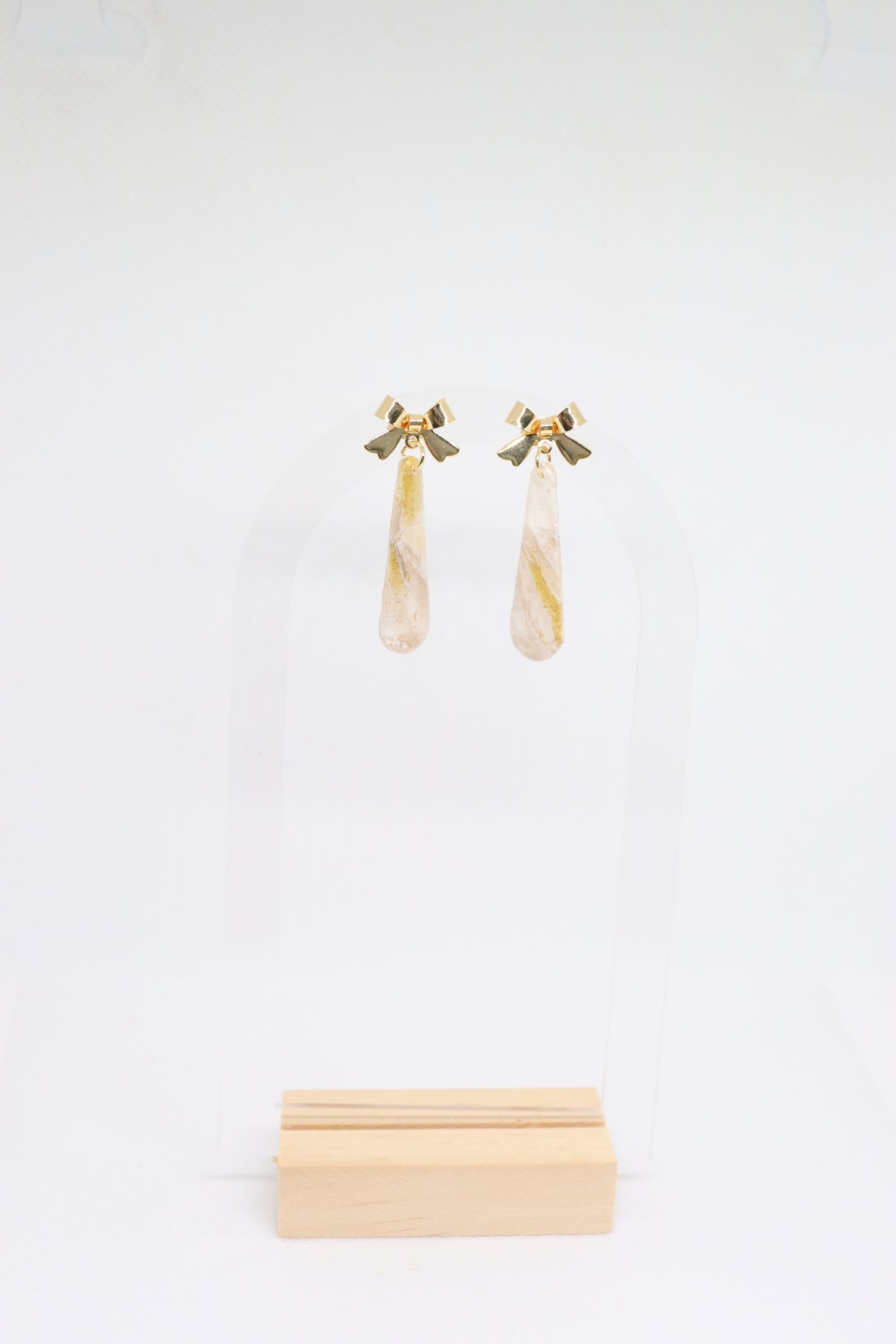 Beige gouden oorbellen Sophia