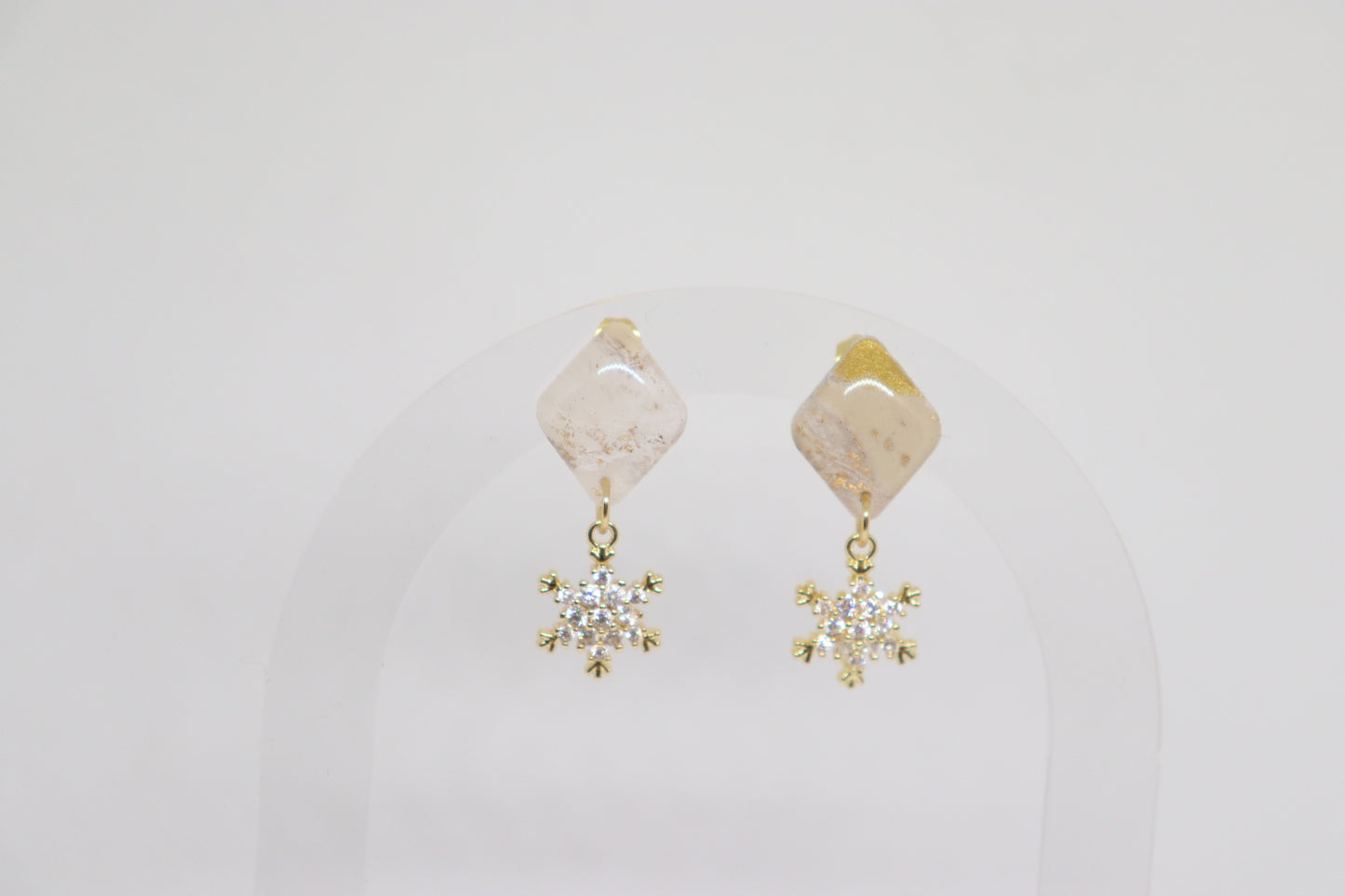 Beige gouden oorbellen Snow