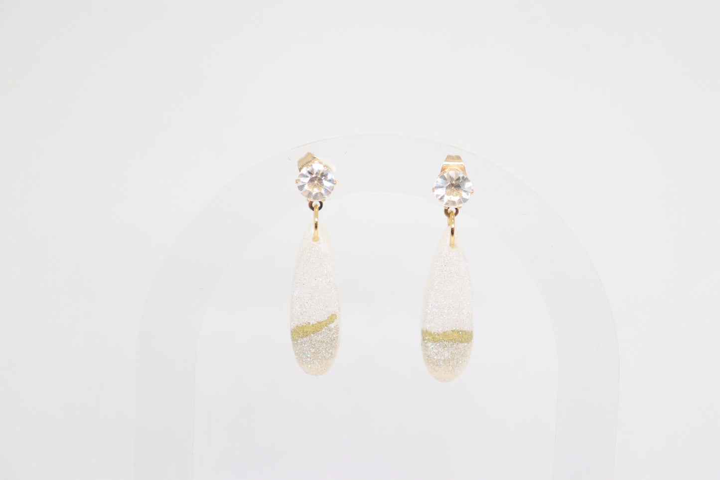 Gouden witte oorbellen Armani