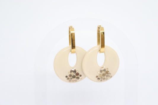 Beige oorbellen Planamar