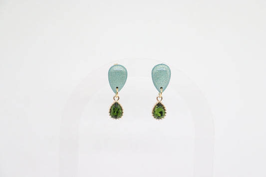 Groene oorbellen ruby