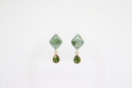 Groene oorbellen Ruby