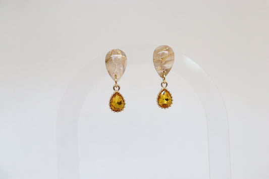 Beige oorbellen Ruby