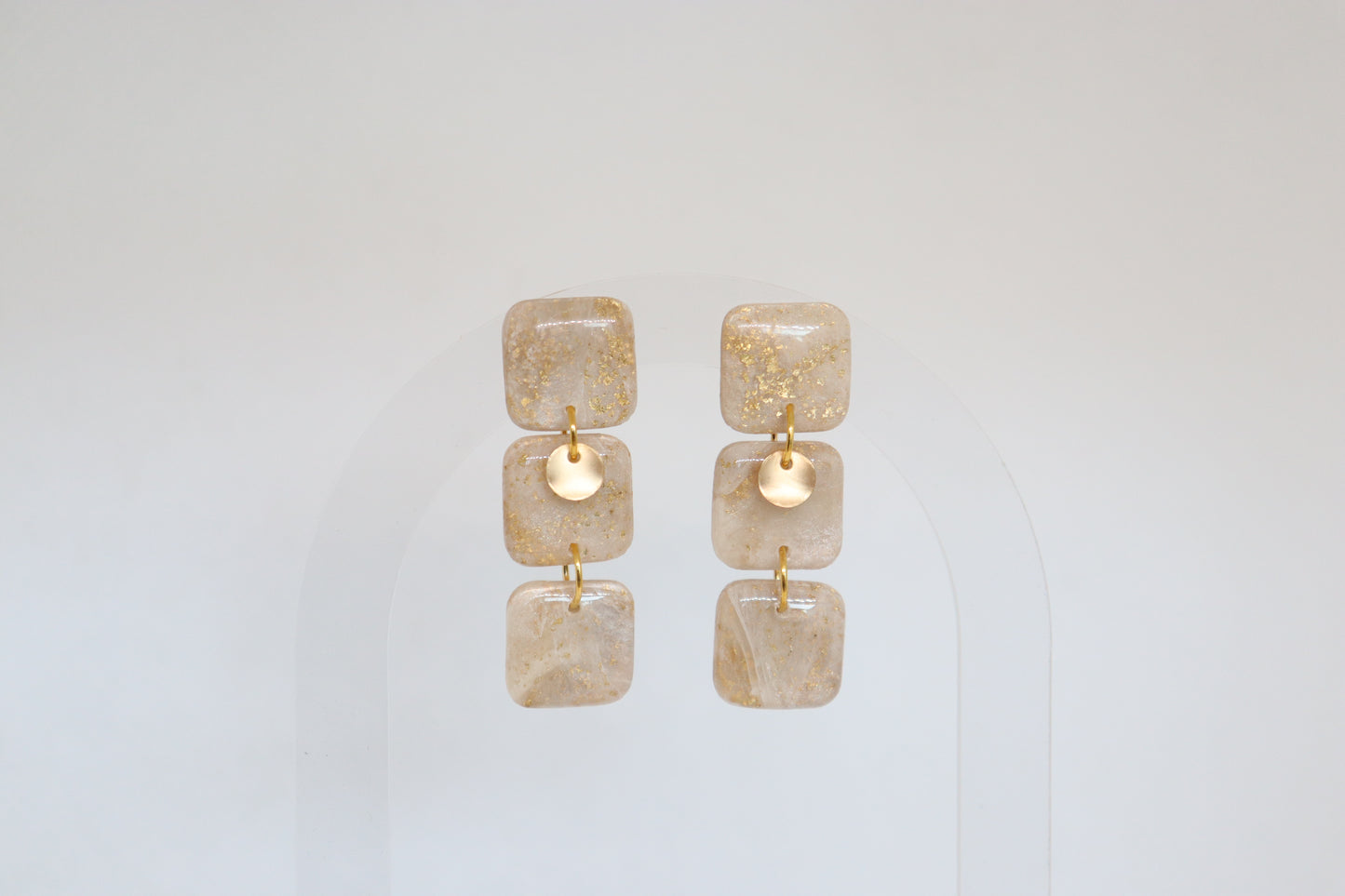Anouk oorbellen beige
