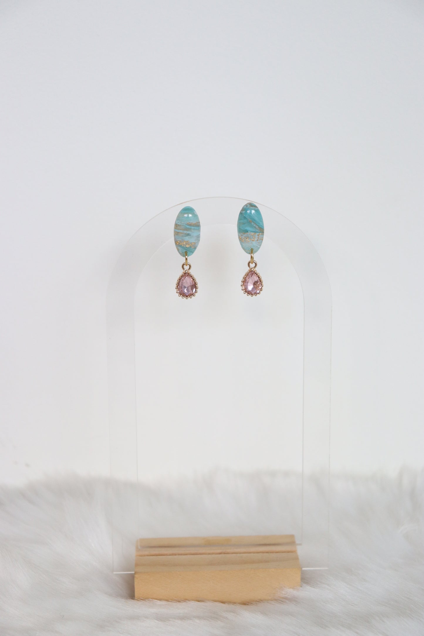 Ruby oorbellen blauw en roze